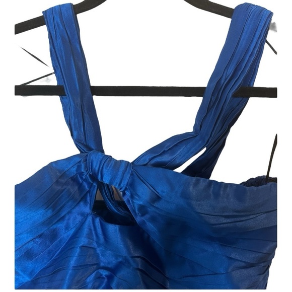 4/$20 Zara pleated cropped key hole knot blouse metallic royal blue- BNWT - Picture 6 of 8